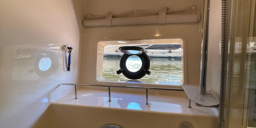 Sea Ray 410 Sundancer