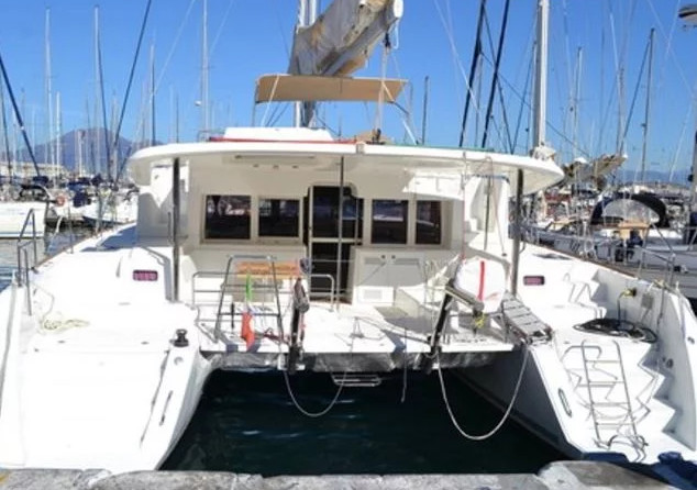 Lagoon 450 - 4 + 1 cab.