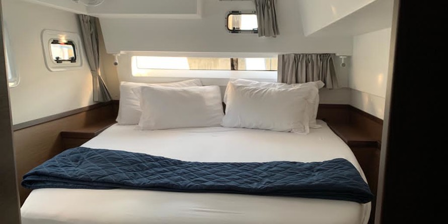 Lagoon 42 - 4 + 2 cab.