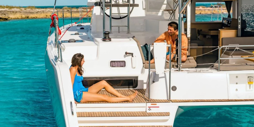 Lagoon 42 - 4 + 2 cab.