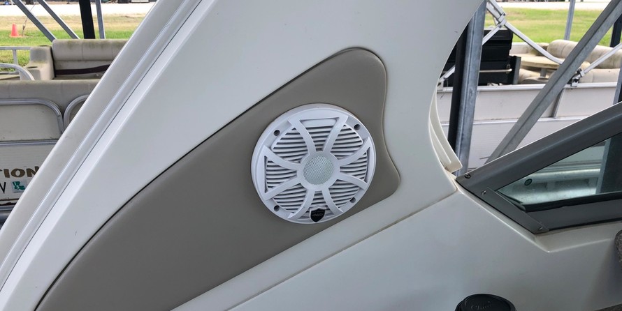 Chaparral 310 Signature