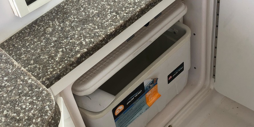 Chaparral 310 Signature