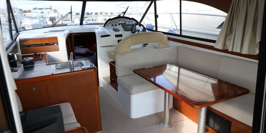 Beneteau Antares 36