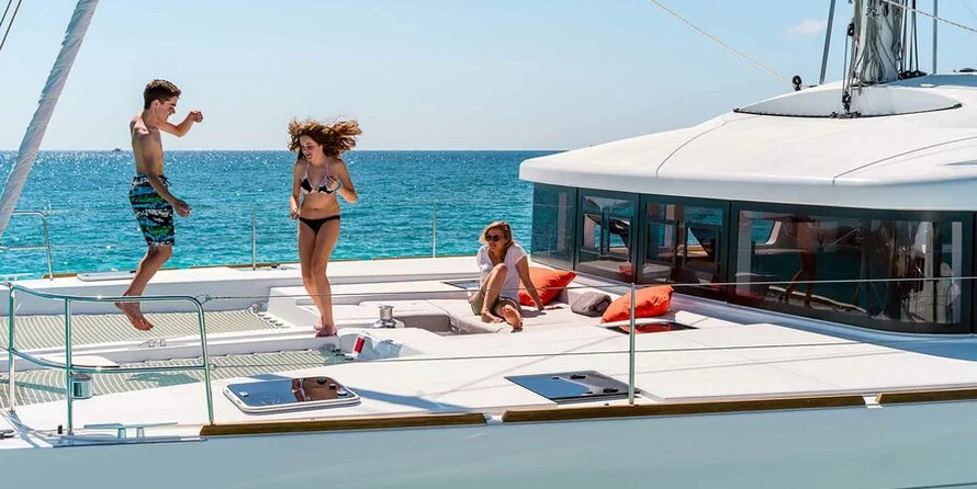 Lagoon 52 - 6 Cabin