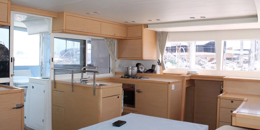 Lagoon 450 - 4 + 1 cab.