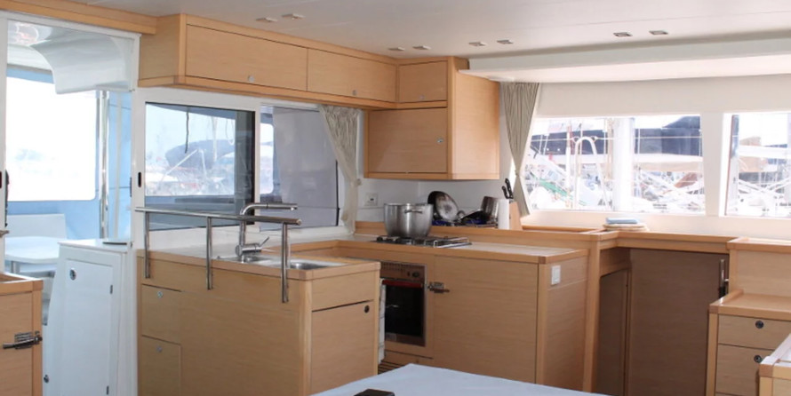 Lagoon 450 - 4 + 1 cab.