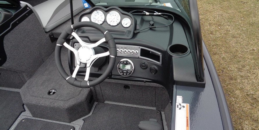 Lund Boats 1775 Crossover XS