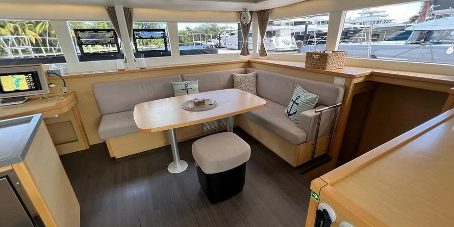 Lagoon 450