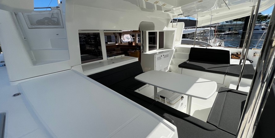 Lagoon 450