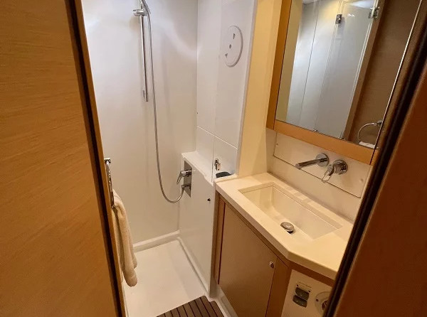 Lagoon 450