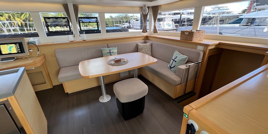 Lagoon 450