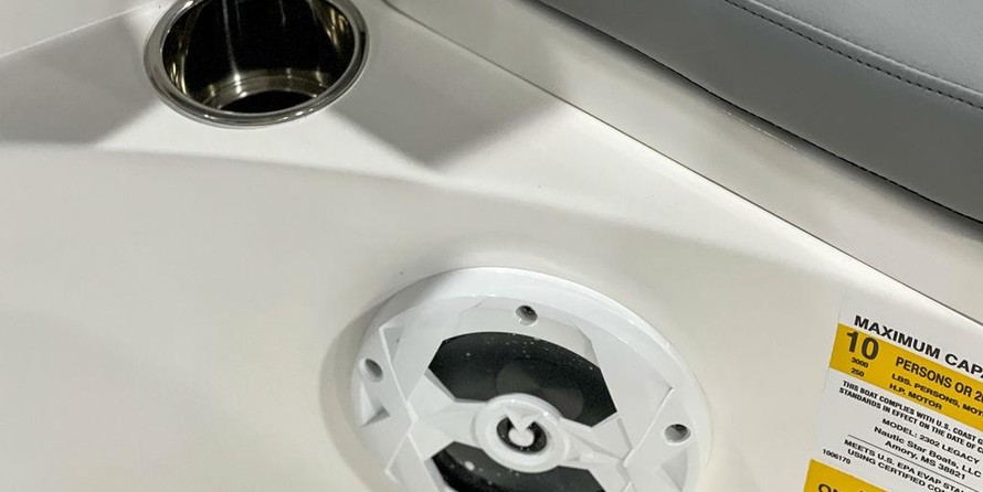 Nauticstar 2302 legacy