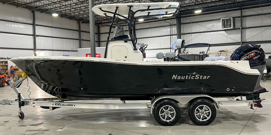 Nauticstar 2302 legacy