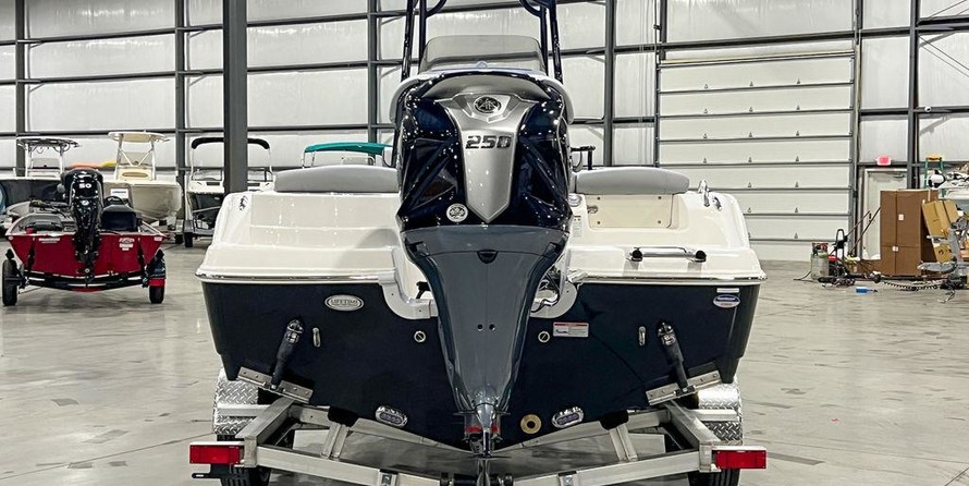 Nauticstar 2302 legacy