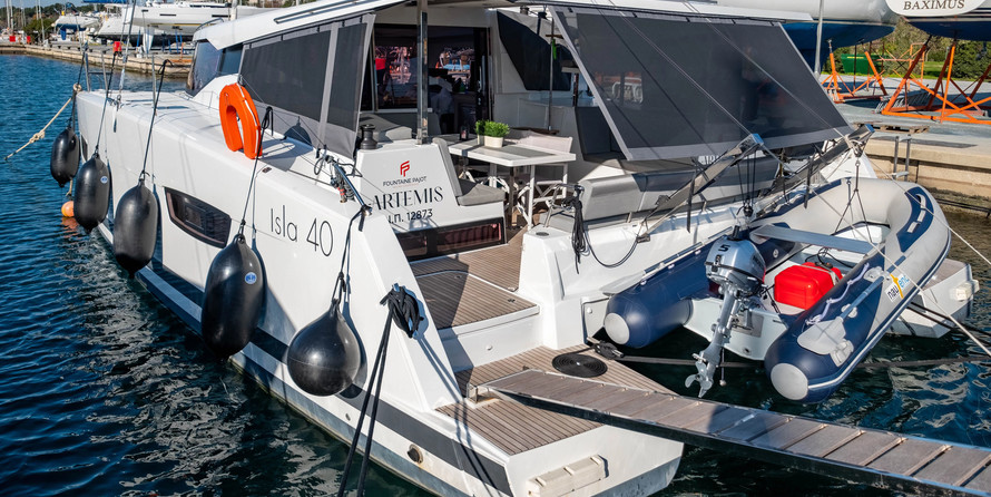 Fountaine Pajot Isla 40