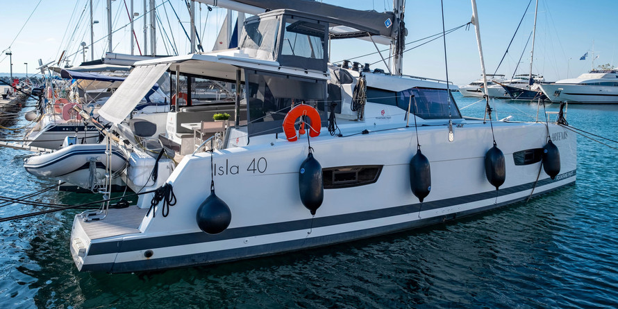Fountaine Pajot Isla 40