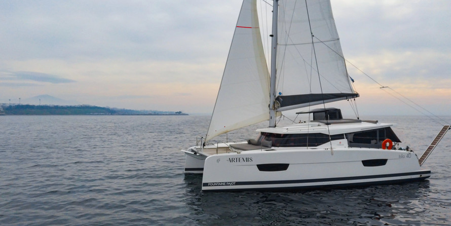 Fountaine Pajot Isla 40