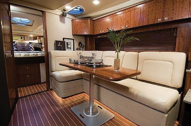 Monterey 400 Sport Yacht