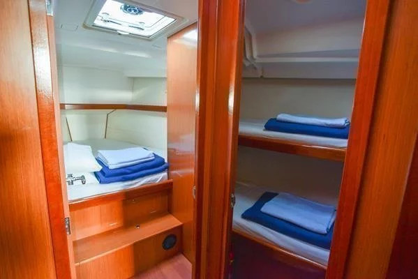 Oceanis 43