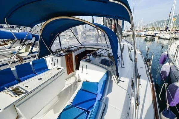 Oceanis 43