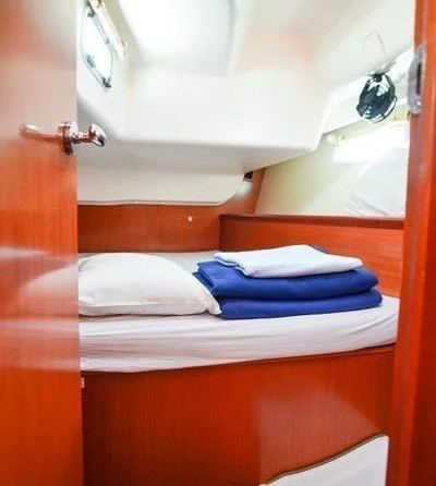 Oceanis 43