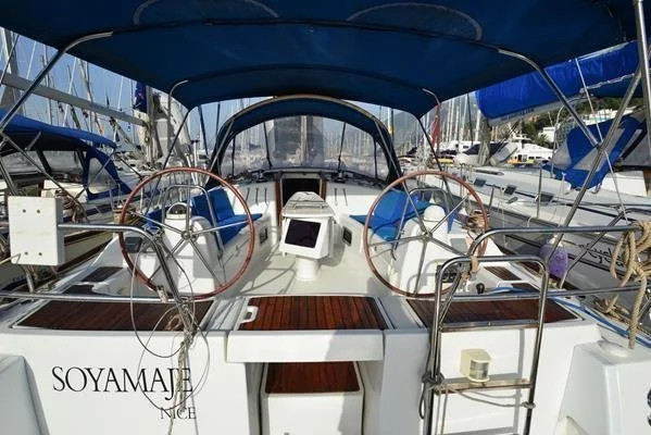 Oceanis 43