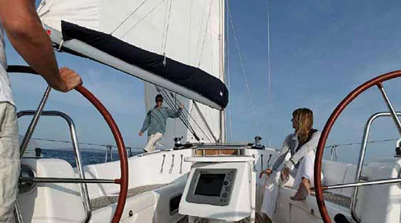 Oceanis 43 (4Cab)