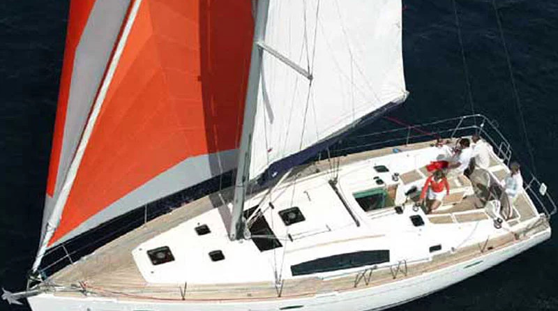 Oceanis 43 (4Cab)