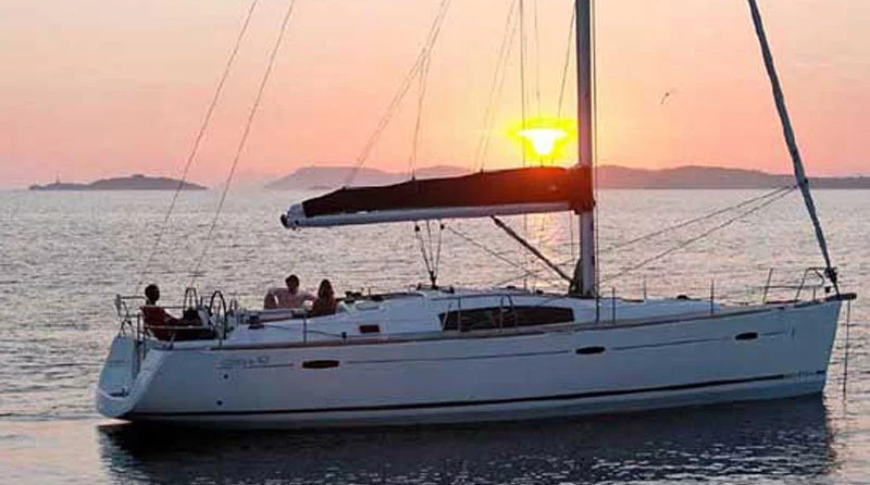 Oceanis 43 (4Cab)