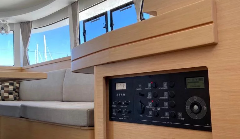 Lagoon 42 OW - 3 + 1 cab.