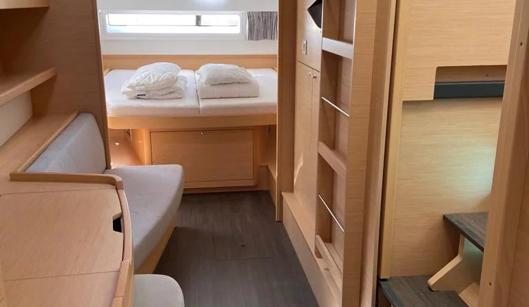 Lagoon 42 OW - 3 + 1 cab.