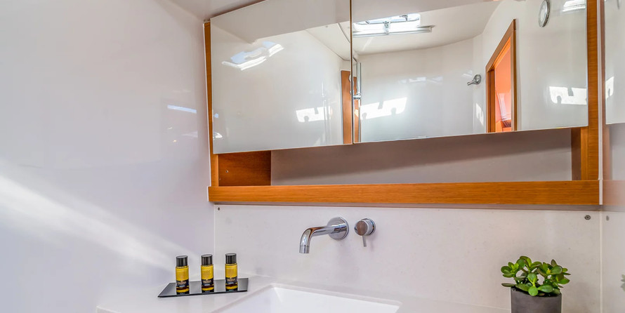 hot seat and giant (1 and 3 person)