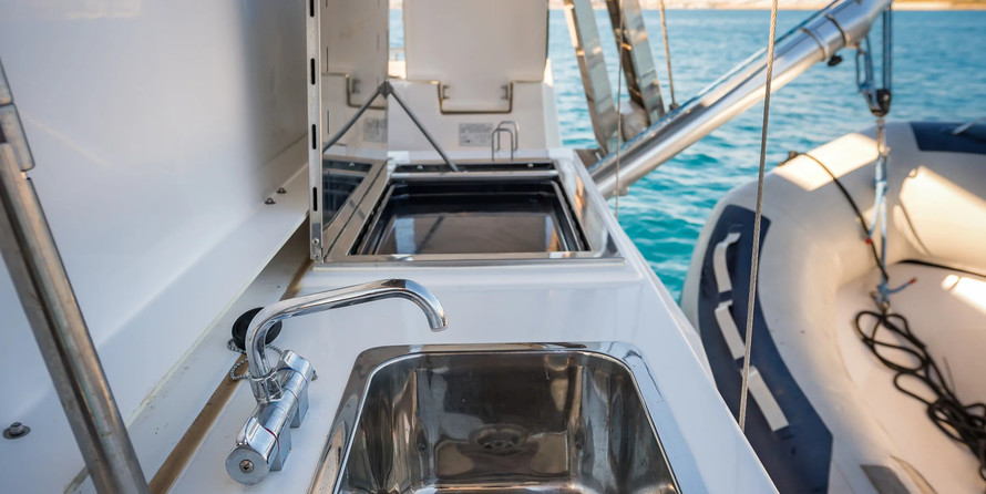 hot seat and giant (1 and 3 person)