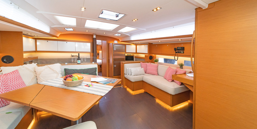 hot seat and giant (1 and 3 person)