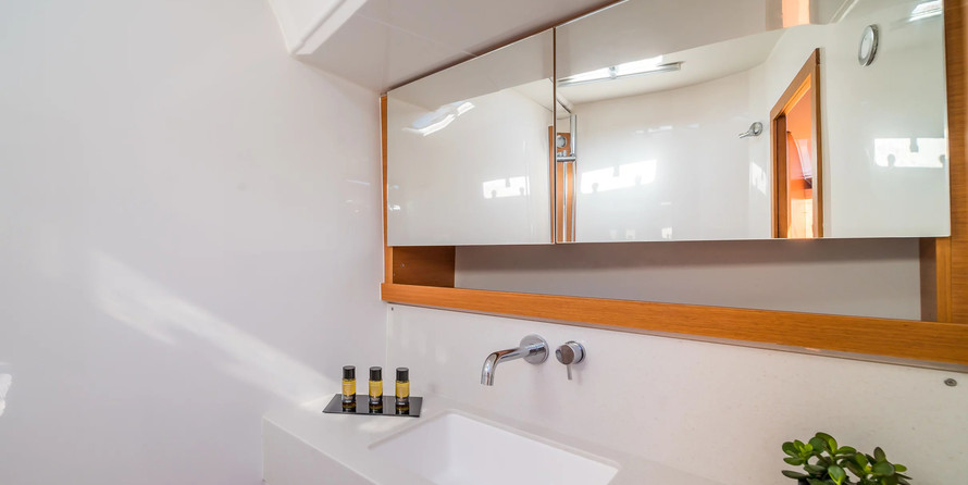 hot seat and giant (1 and 3 person)