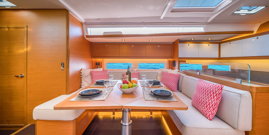 hot seat and giant (1 and 3 person)