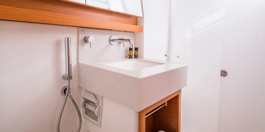 hot seat and giant (1 and 3 person)