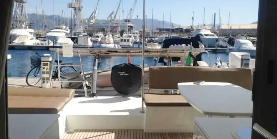 Lagoon 450 Fly
