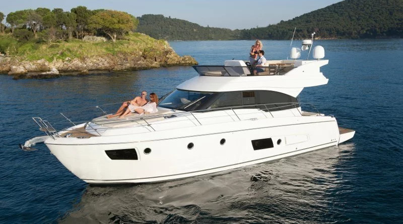 Bavaria Virtess 420 Fly