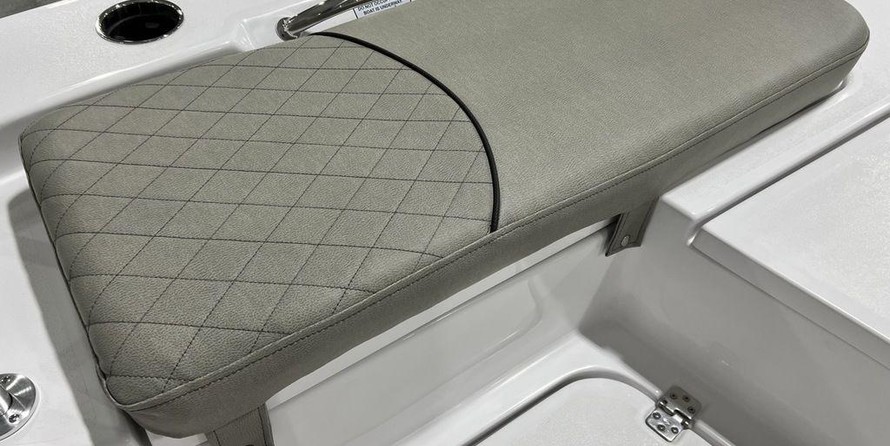 Sportsman Masters 227 Bay Boat