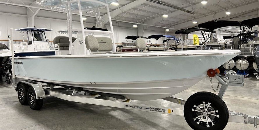 Sportsman Masters 227 Bay Boat