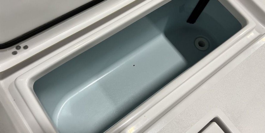 Sportsman Masters 227 Bay Boat