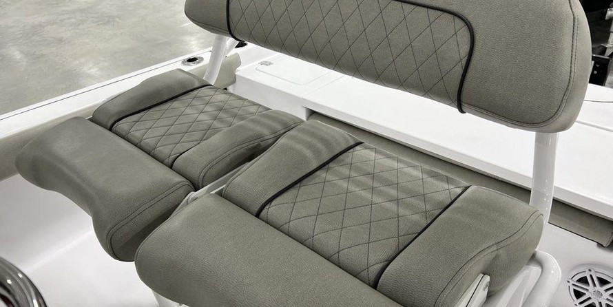 Sportsman Masters 227 Bay Boat