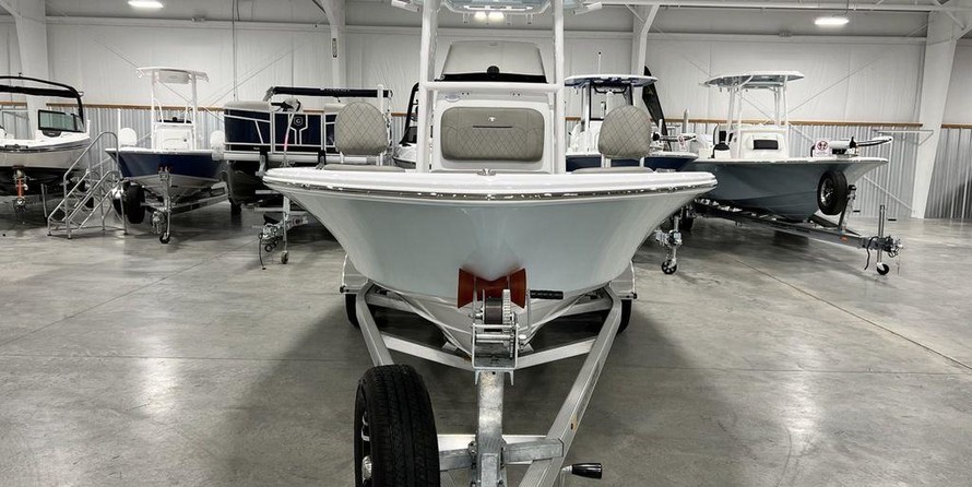 Sportsman Masters 227 Bay Boat