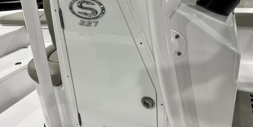 Sportsman Masters 227 Bay Boat