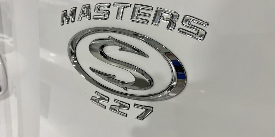 Sportsman Masters 227 Bay Boat
