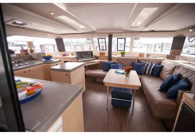 Fountaine Pajot Saona 47