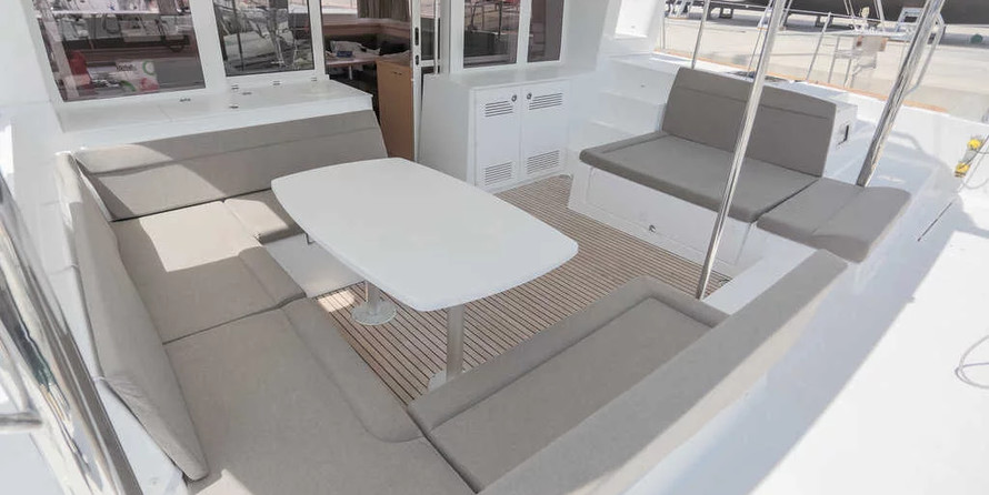 Riviera 45 Open Flybridge