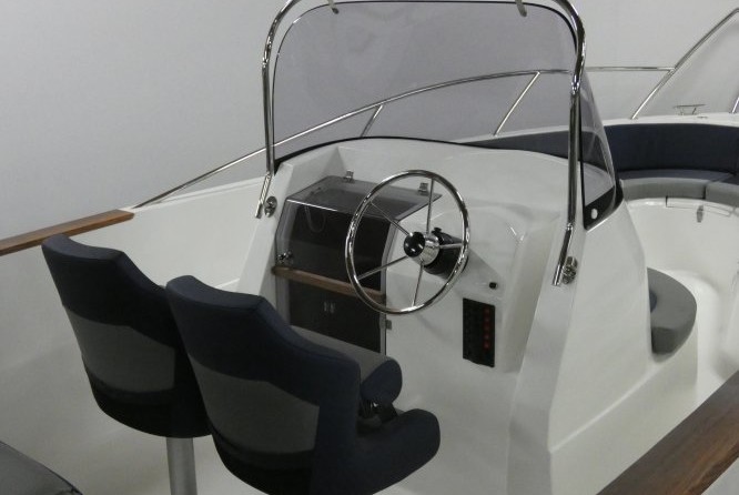 Quicksilver Activ 605 Open