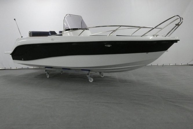 Quicksilver Activ 605 Open